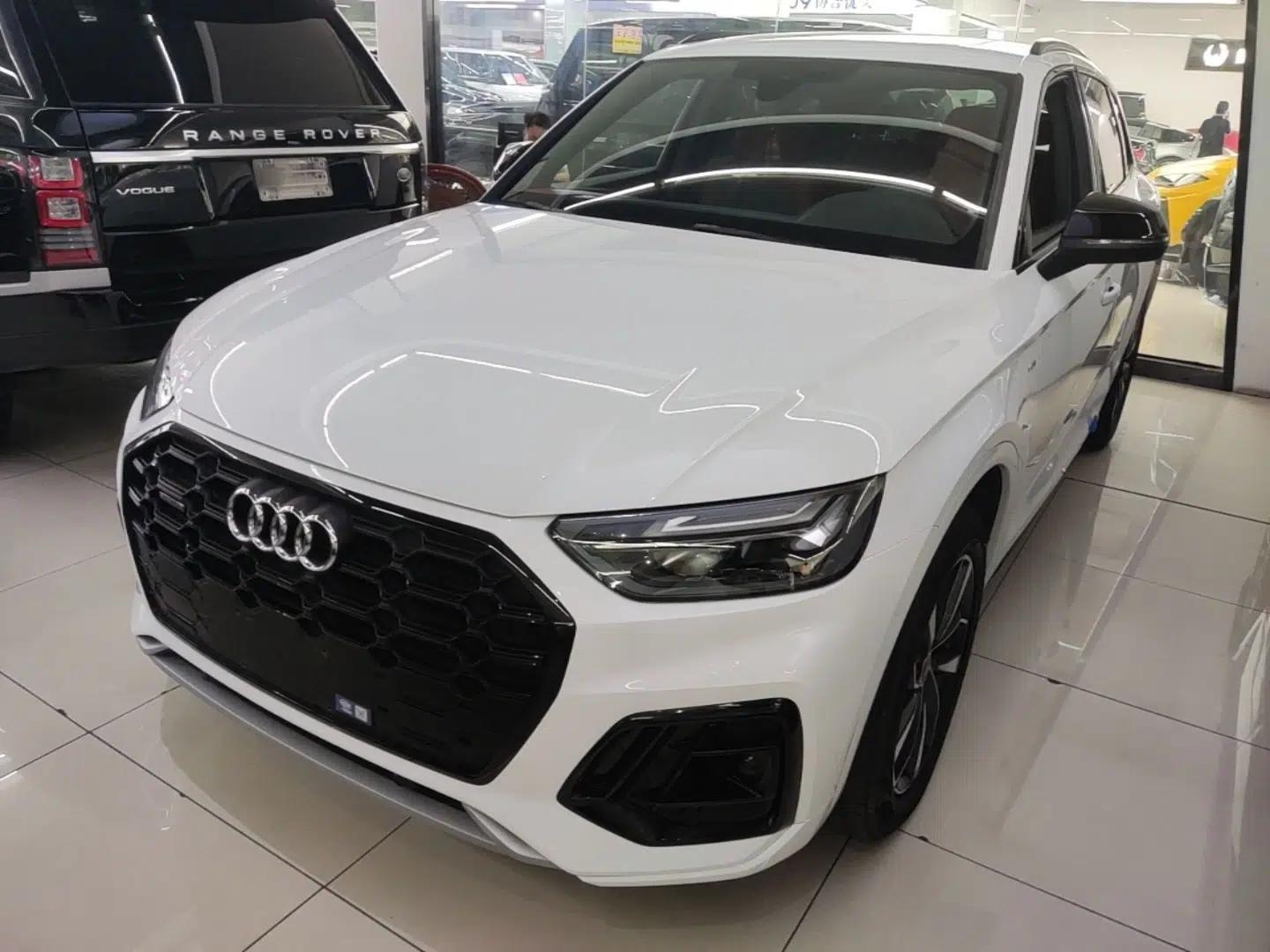 Audi Q5L 2023 40T Luxury Dynamic Model — миниатюра 1