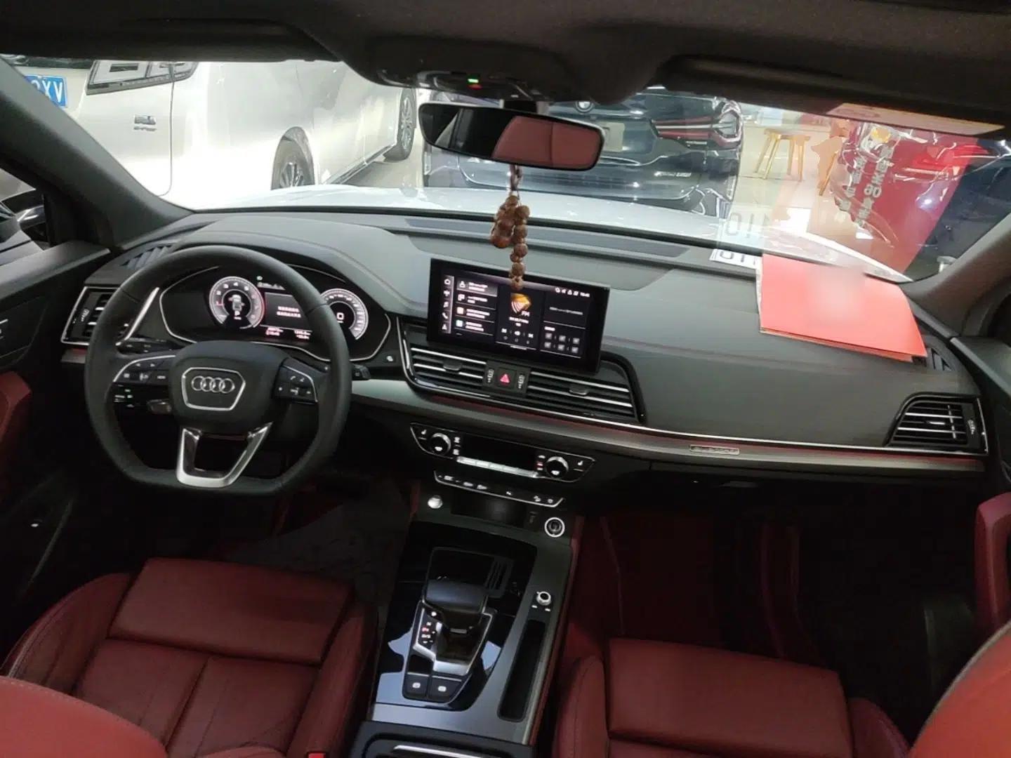 Audi Q5L 2023 40T Luxury Dynamic Model — миниатюра 12