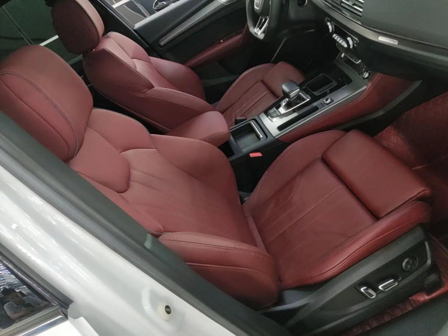 Audi Q5L 2023 40T Luxury Dynamic Model — миниатюра 19
