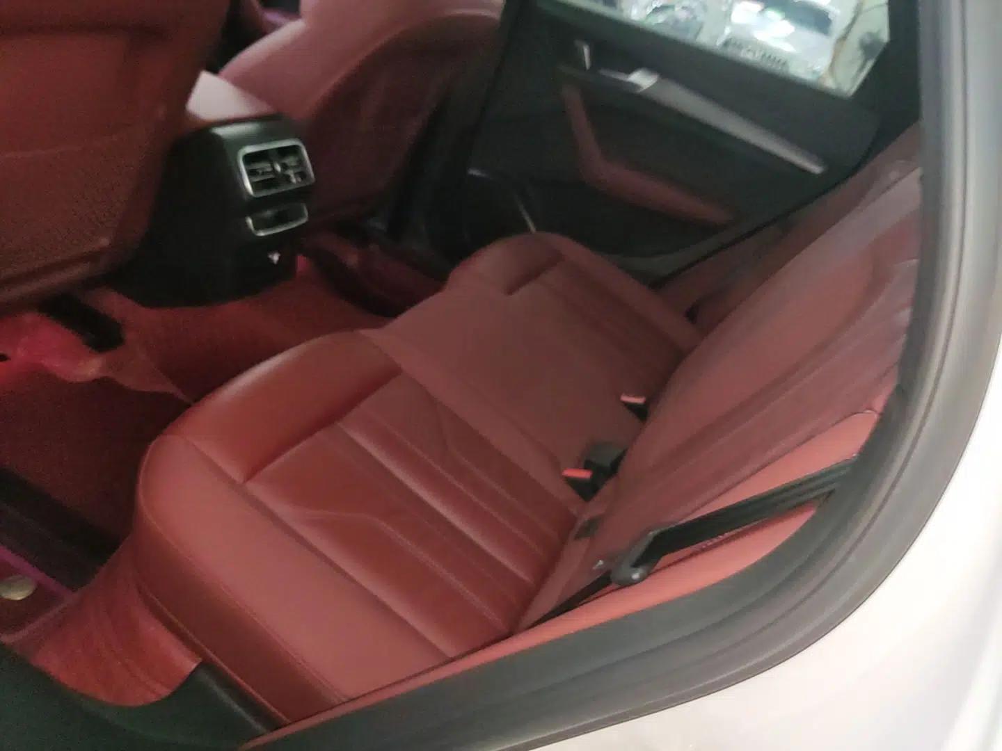 Audi Q5L 2023 40T Luxury Dynamic Model — миниатюра 20