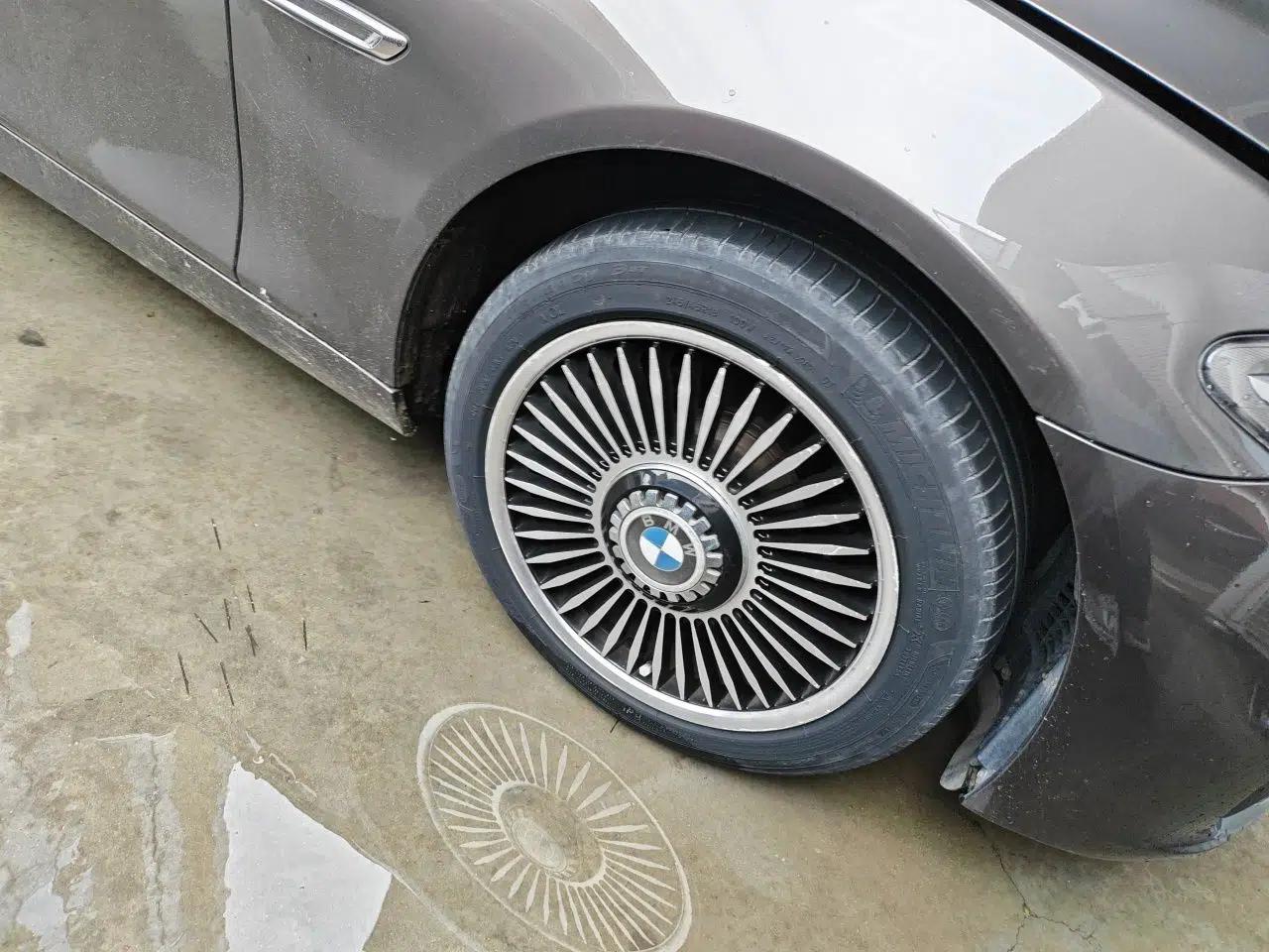 BMW 5 Series 2014 520Li Elegant Model — миниатюра 8