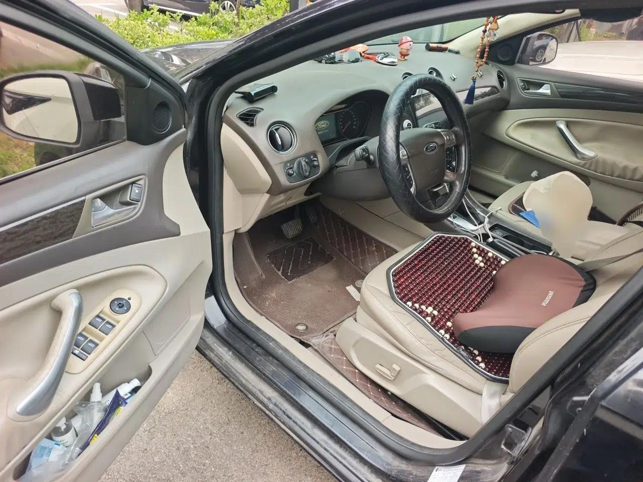 Ford Mondeo 2011 2.3L Luxury Model — миниатюра 16