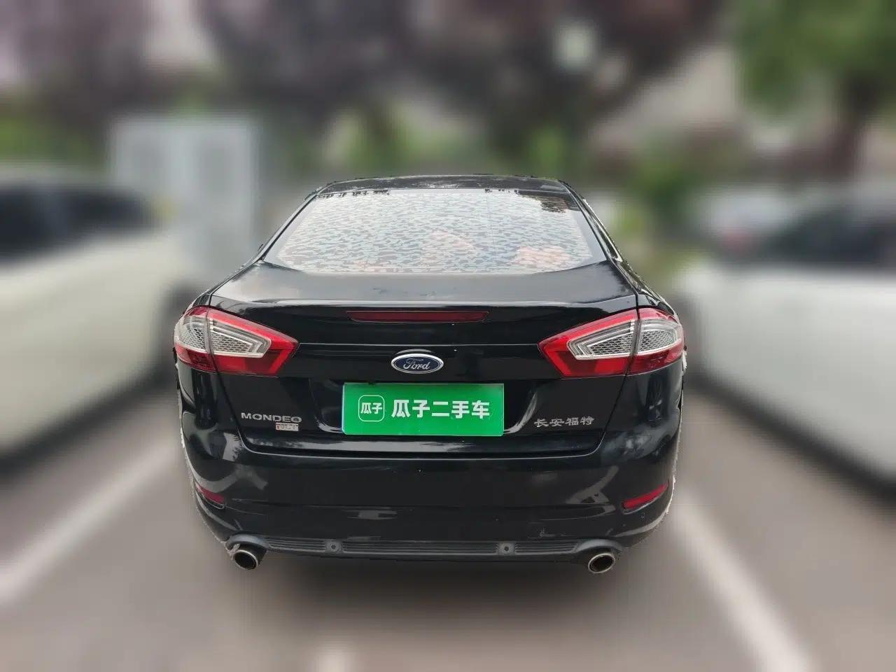 Ford Mondeo 2011 2.3L Luxury Model — миниатюра 5