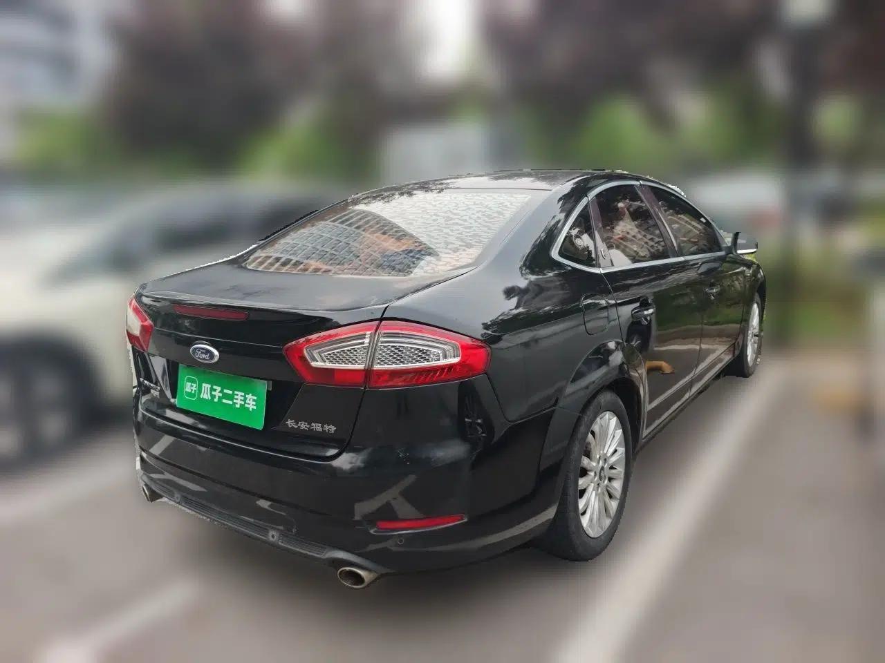 Ford Mondeo 2011 2.3L Luxury Model — миниатюра 6