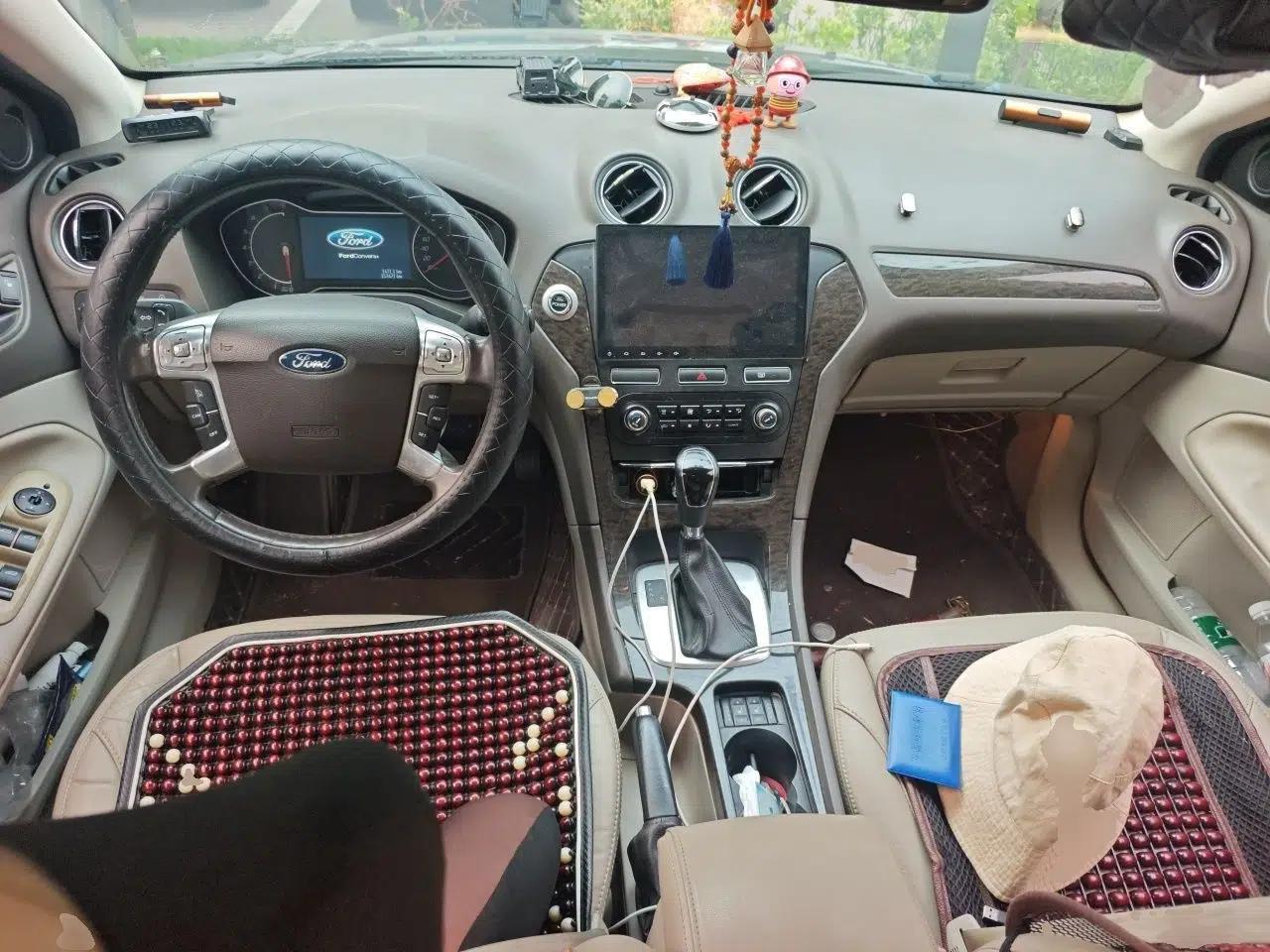 Ford Mondeo 2011 2.3L Luxury Model — миниатюра 9