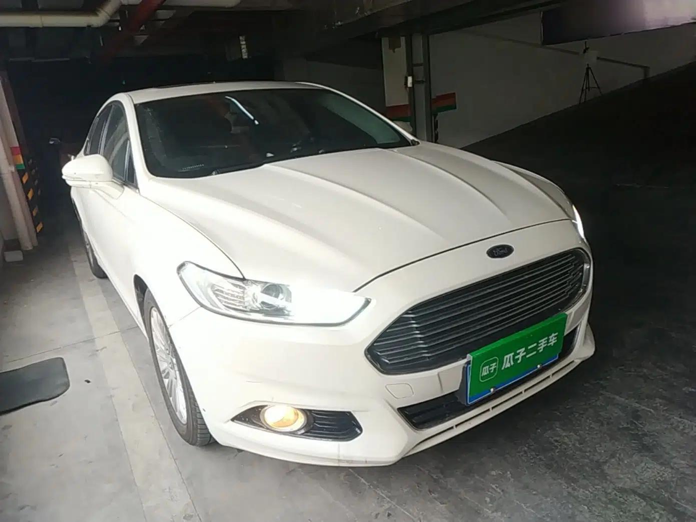 Ford Mondeo 2013 2.0L GTDi 200 Fashion Edition — миниатюра 3