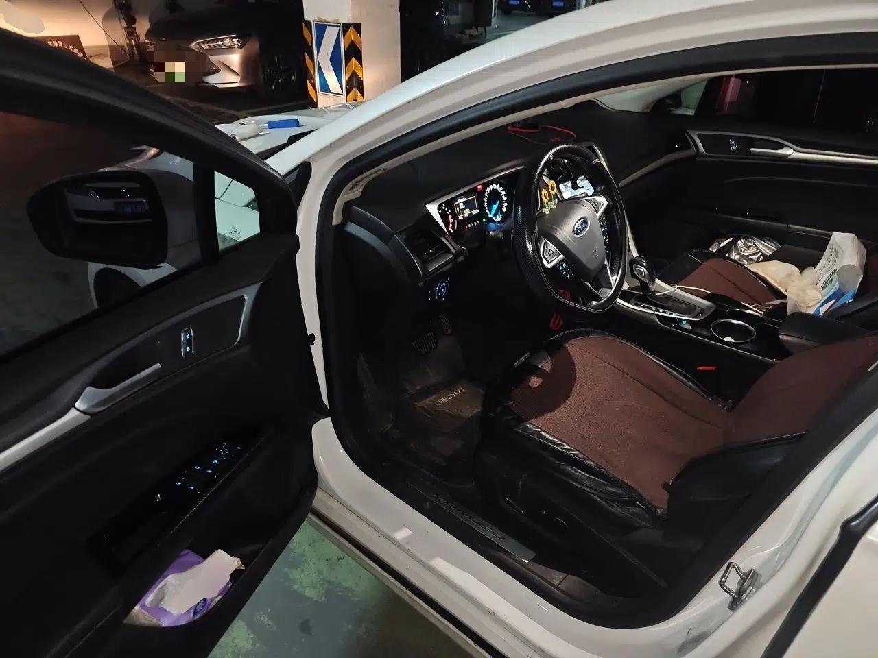 Ford Mondeo 2013 1.5L GTDi180 Fashion Edition — миниатюра 16