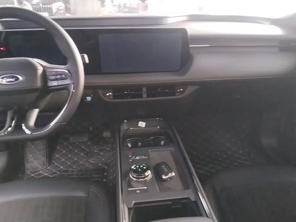 Ford Mondeo 2023 EcoBoost 180 Comfort Model — миниатюра 15