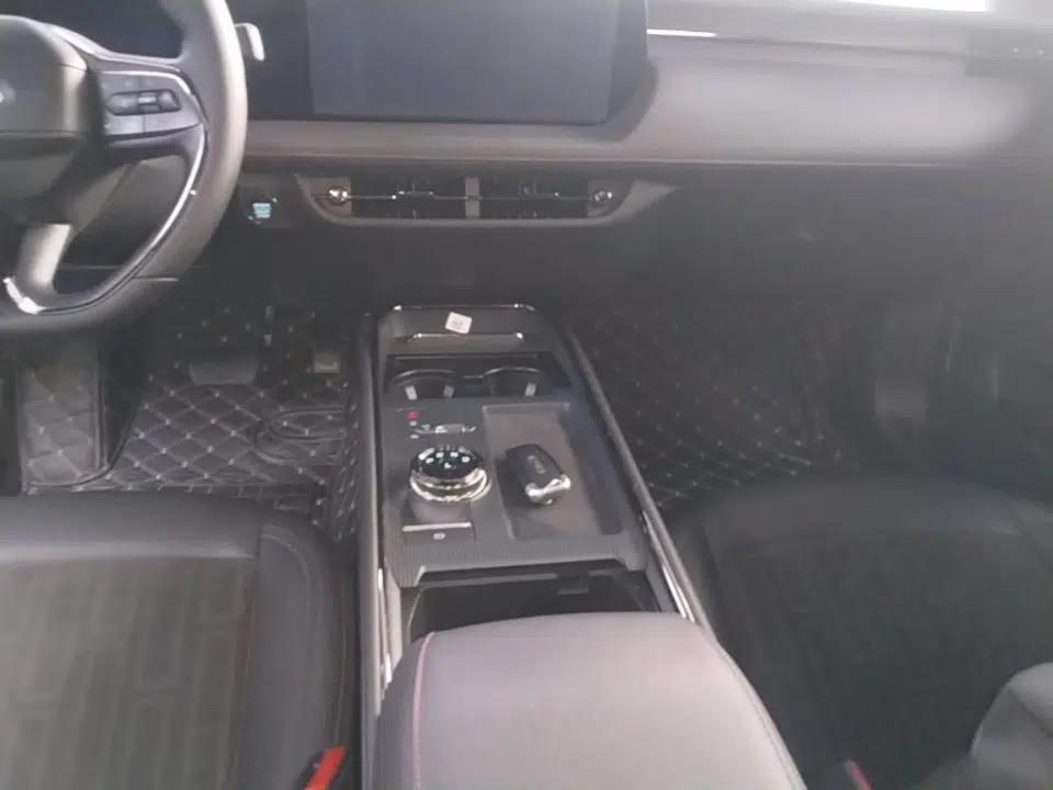 Ford Mondeo 2023 EcoBoost 180 Comfort Model — миниатюра 16