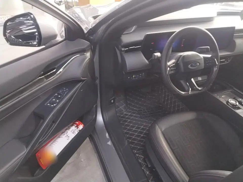 Ford Mondeo 2023 EcoBoost 180 Comfort Model — миниатюра 18