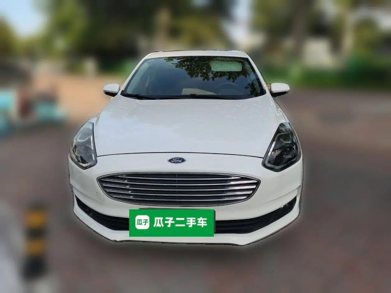 Ford Escort 2019 Revised Version 1.5L Automatic Enjoyment Type China VI Standard — миниатюра 2