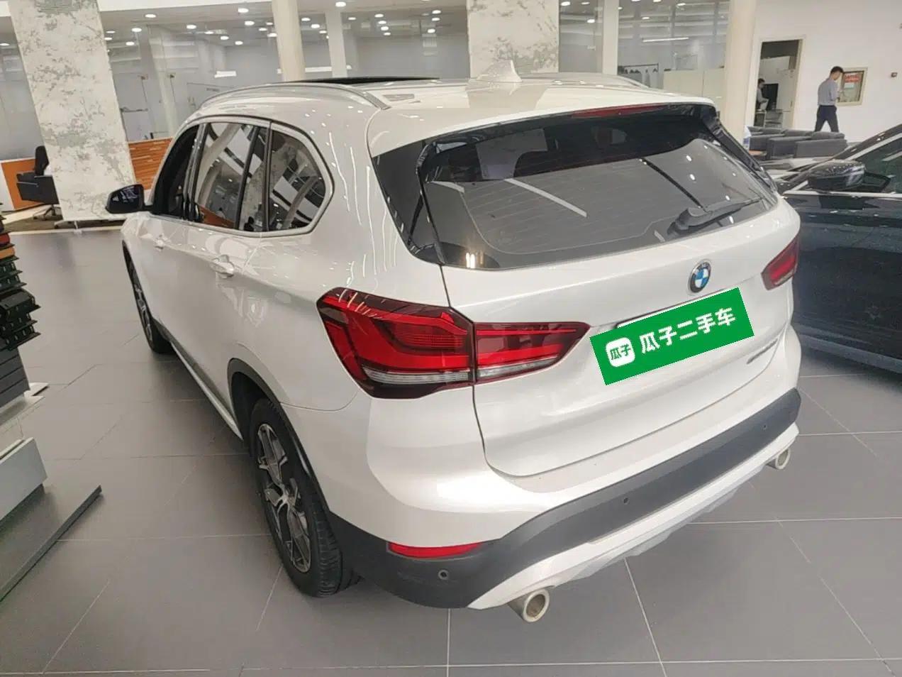 BMW X1 2021 sDrive20Li Premium Edition — миниатюра 4
