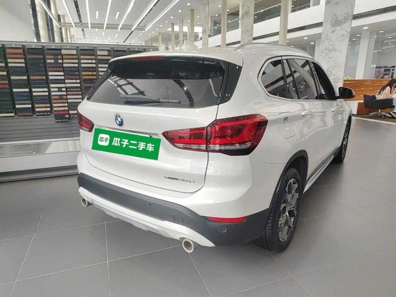 BMW X1 2021 sDrive20Li Premium Edition — миниатюра 6