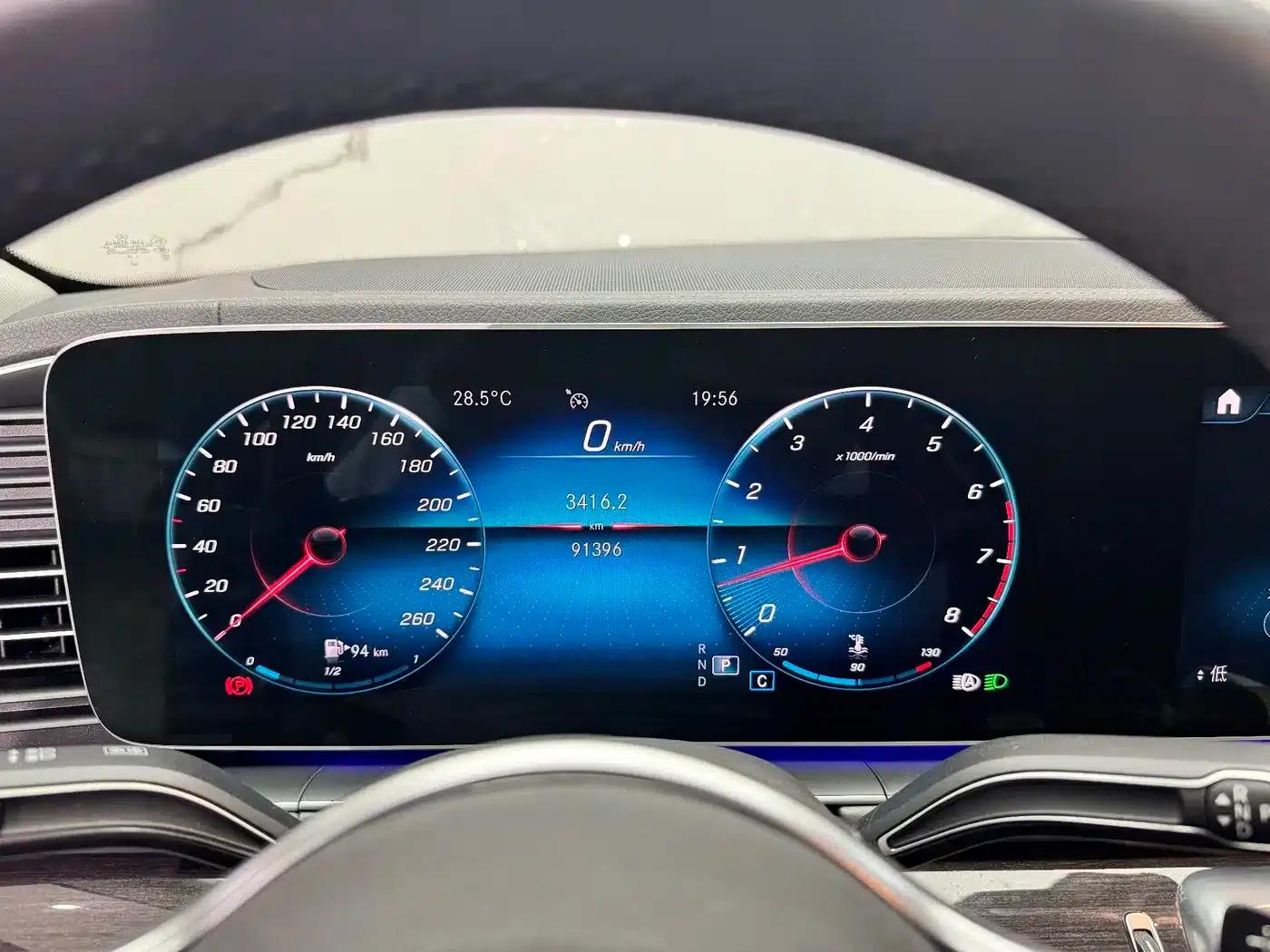 Mercedes-Benz GLE (Imported) 2020 GLE 350 4MATIC Fashion Model — миниатюра 13