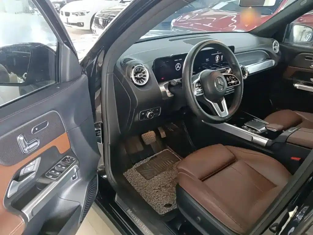 Mercedes-Benz GLB 2021 Fashion Edition — миниатюра 16