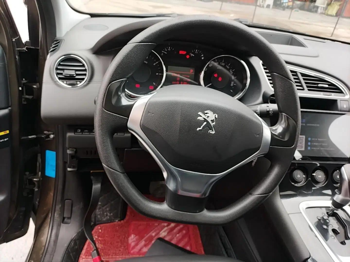 Peugeot 3008 2015 1.6THP Automatic Classic Edition — миниатюра 13