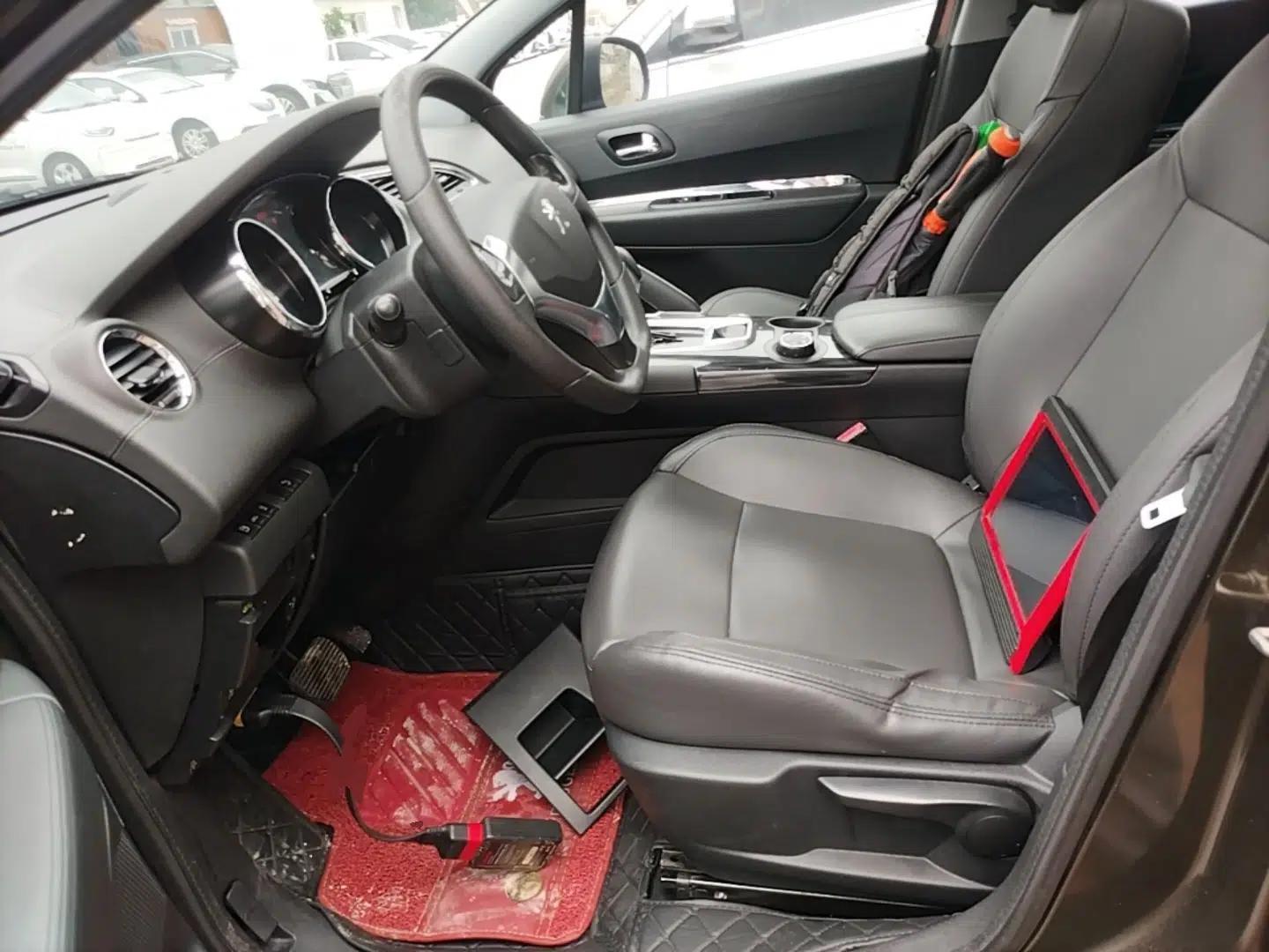 Peugeot 3008 2015 1.6THP Automatic Classic Edition — миниатюра 17