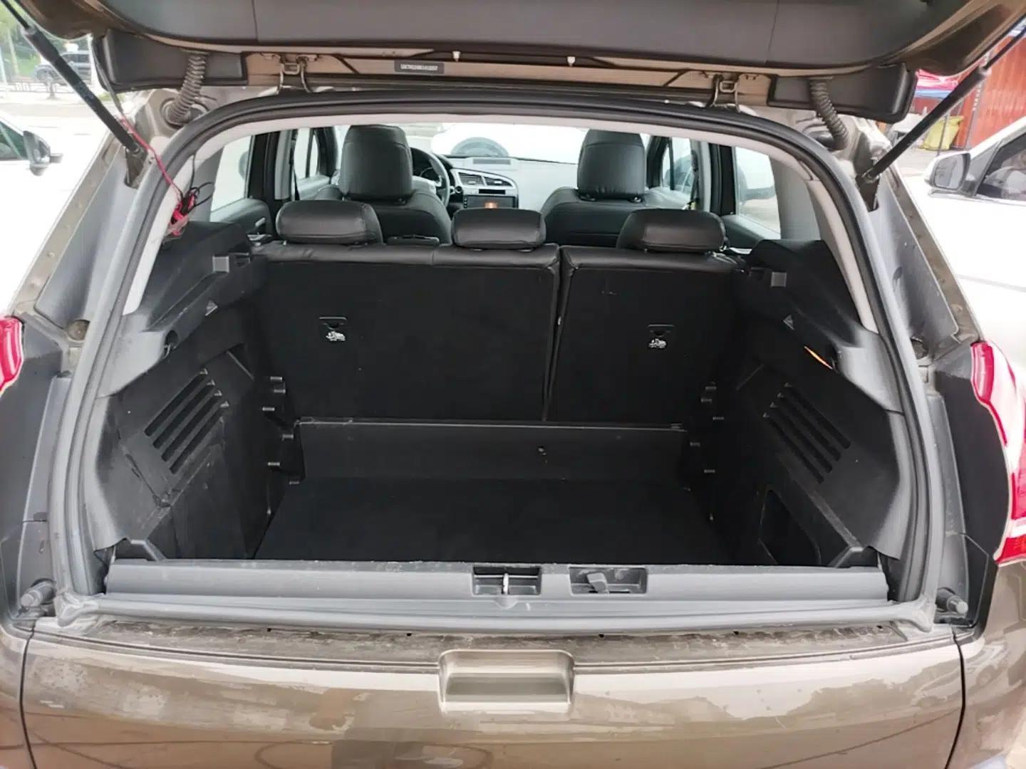 Peugeot 3008 2015 1.6THP Automatic Classic Edition — миниатюра 22