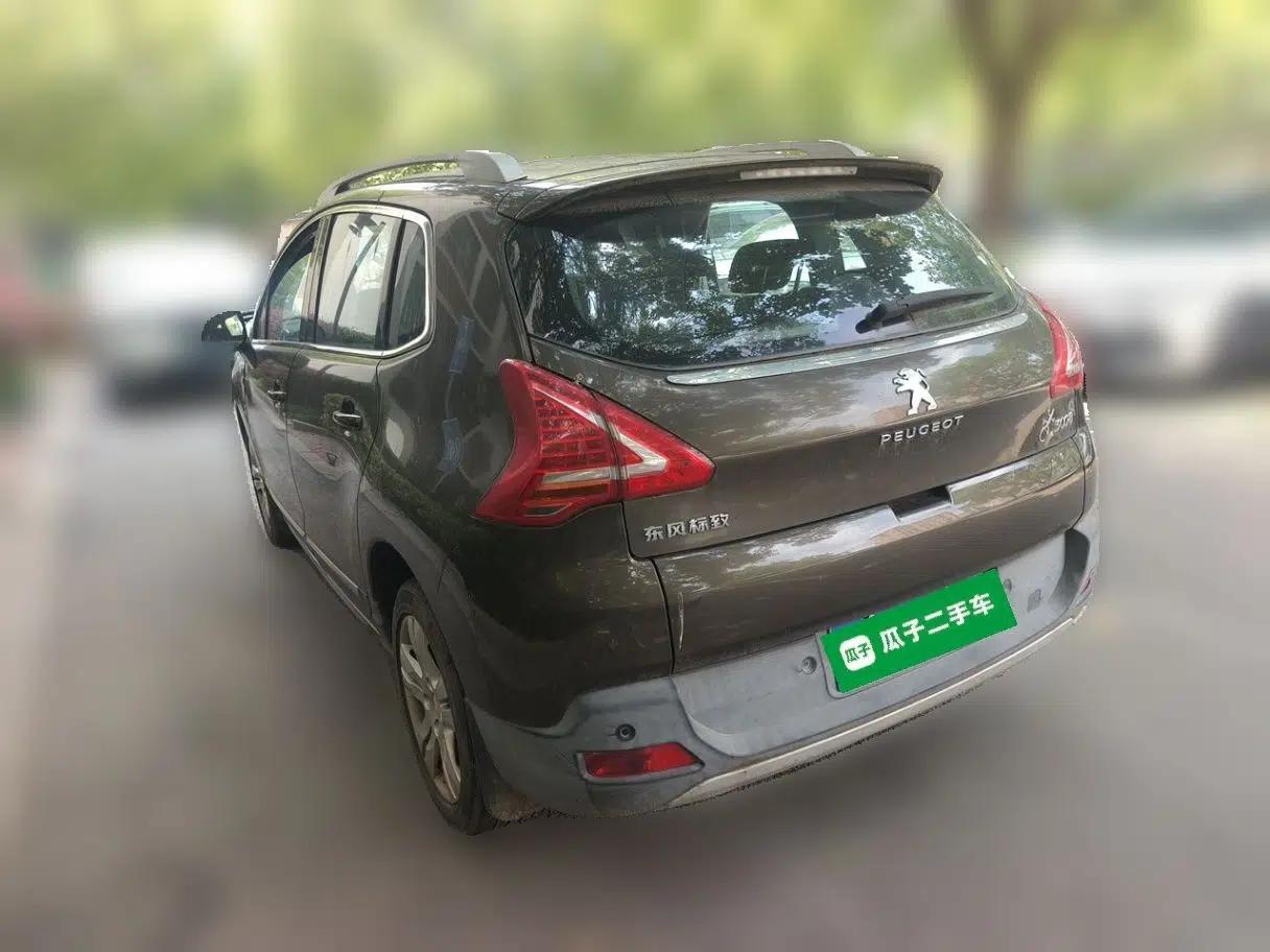 Peugeot 3008 2015 2.0L Automatic Classic Edition — миниатюра 4
