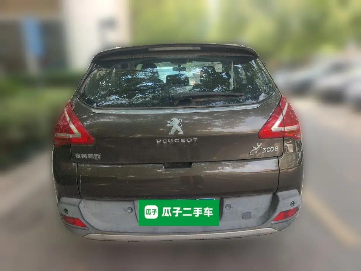 Peugeot 3008 2015 2.0L Automatic Classic Edition — миниатюра 5