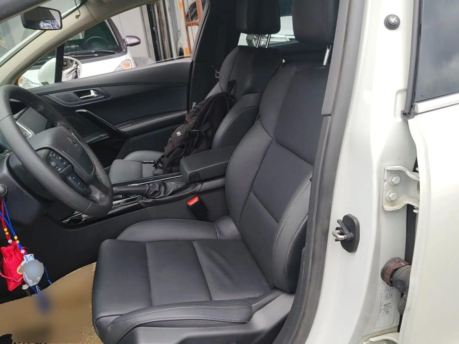 Peugeot 508 2013 2.0L 2nd Anniversary Edition with Automatic Sunroof – Classic Version — миниатюра 17