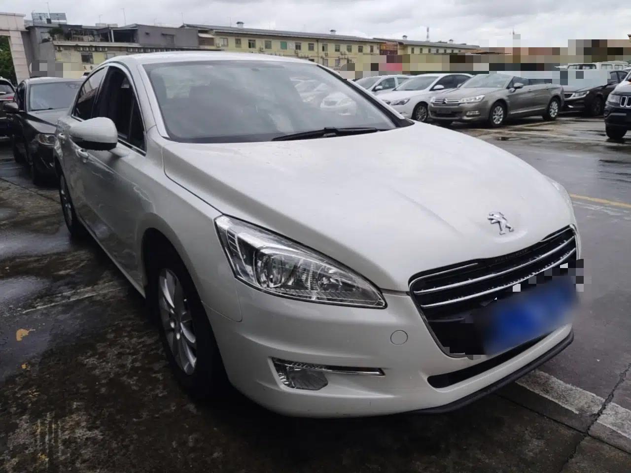 Peugeot 508 2013 2.0L 2nd Anniversary Edition with Automatic Sunroof – Classic Version — миниатюра 3