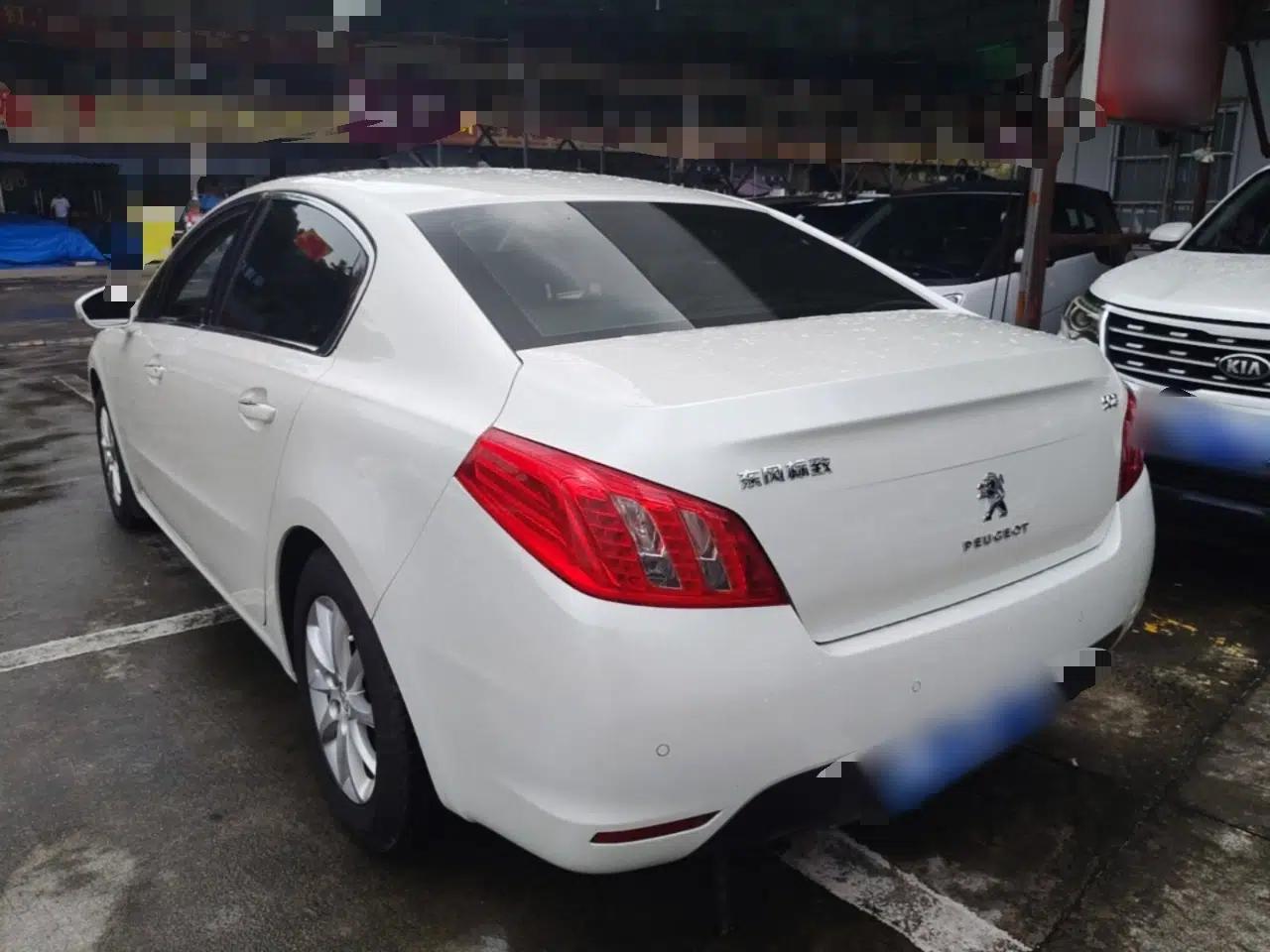 Peugeot 508 2013 2.0L 2nd Anniversary Edition with Automatic Sunroof – Classic Version — миниатюра 4