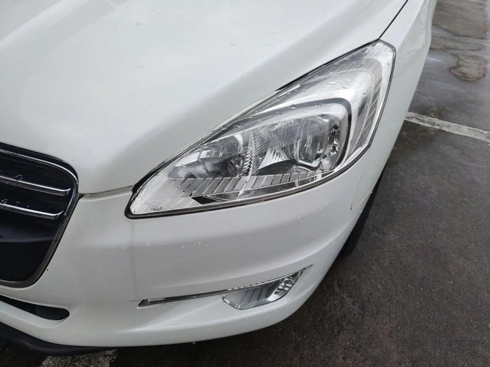 Peugeot 508 2013 2.0L 2nd Anniversary Edition with Automatic Sunroof – Classic Version — миниатюра 8