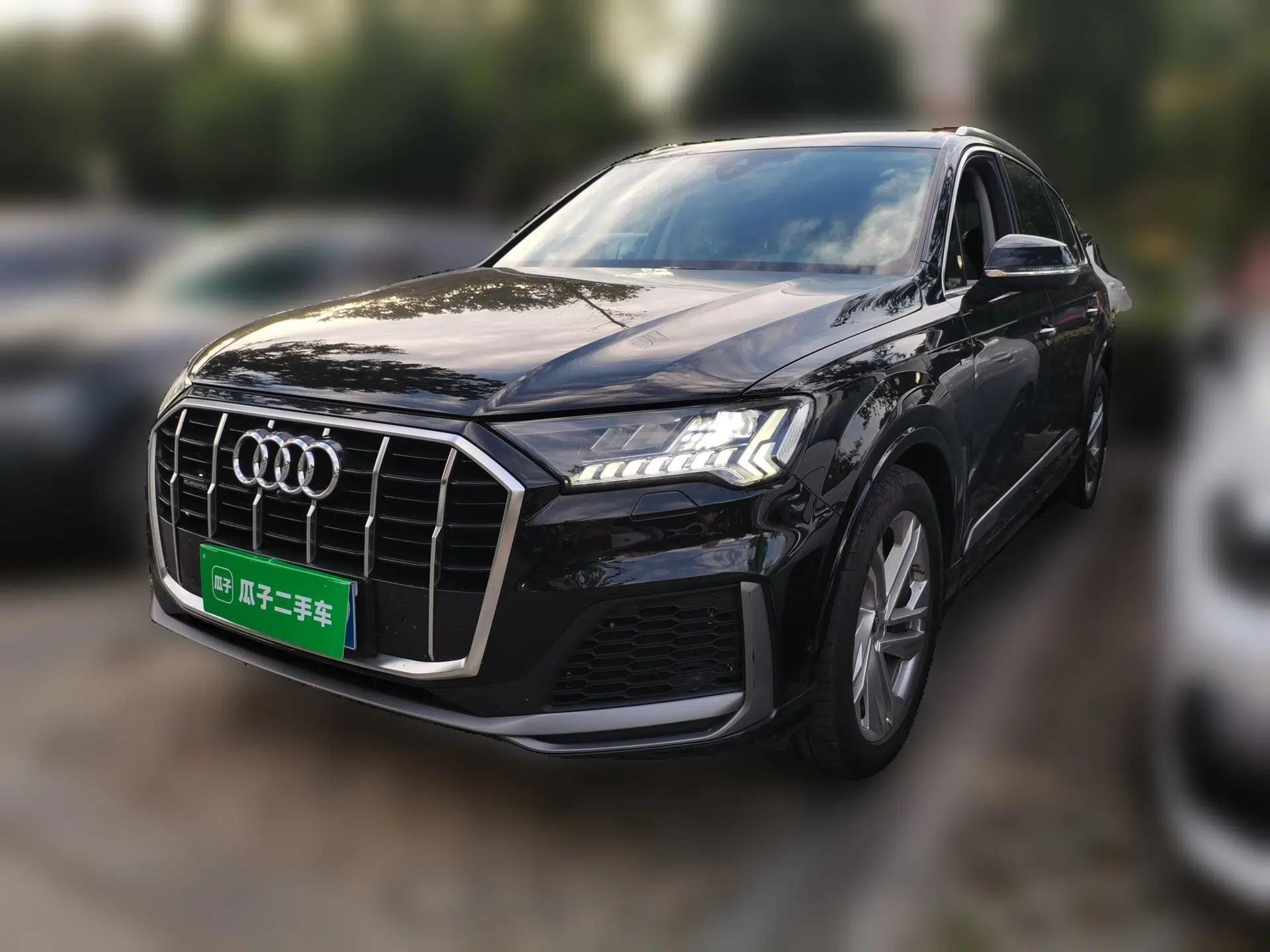 Audi Q7 2023 45 TFSI quattro S line Sport model — миниатюра 1