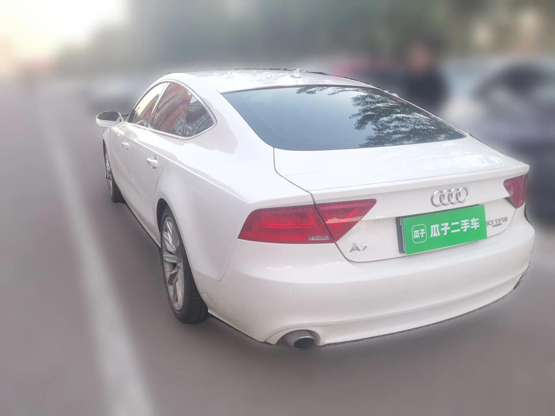 Audi A7 2013 50 TFSI quattro Comfort trim — миниатюра 4