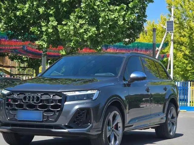 Audi SQ7 2024 4.0 TFSI