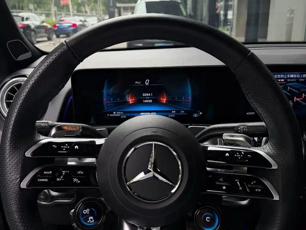 2024 Mercedes-Benz GLB AMG 35 4MATIC — миниатюра 8