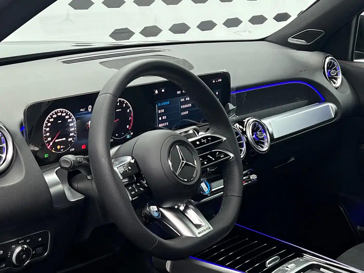 2024 Mercedes-Benz GLB AMG 35 4MATIC — миниатюра 7