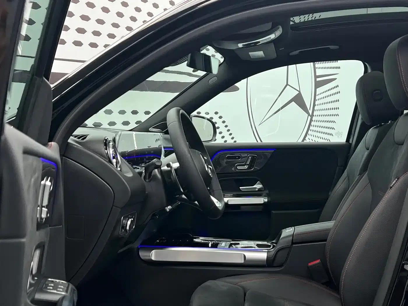 2024 Mercedes-Benz GLB AMG 35 4MATIC — миниатюра 8
