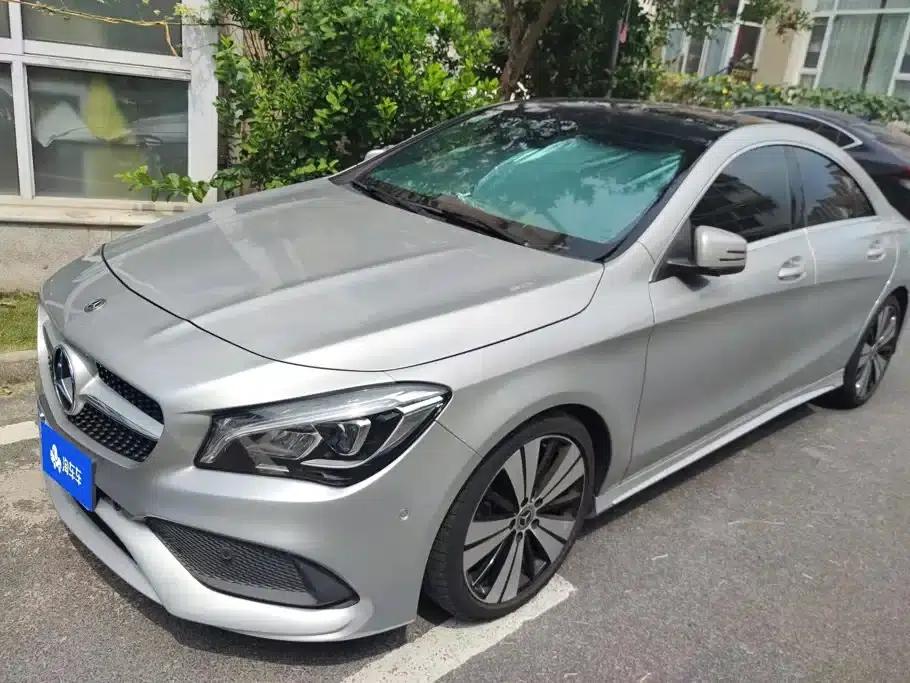 Imported Mercedes-Benz CLA 2018 CLA 200 Fashion Edition — миниатюра 1