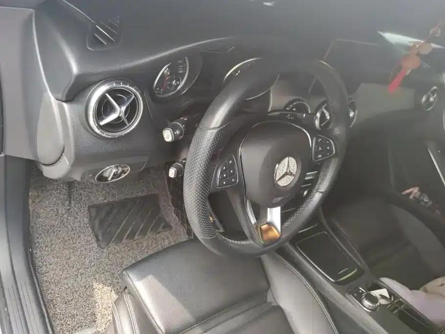 Imported Mercedes-Benz CLA 2018 CLA 200 Fashion Edition — миниатюра 12