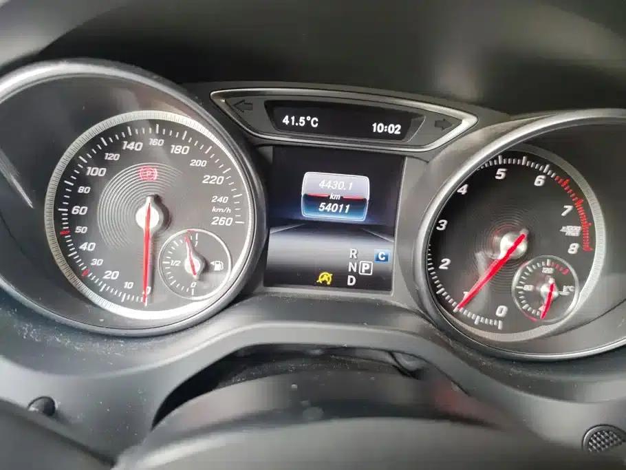 Imported Mercedes-Benz CLA 2018 CLA 200 Fashion Edition — миниатюра 14