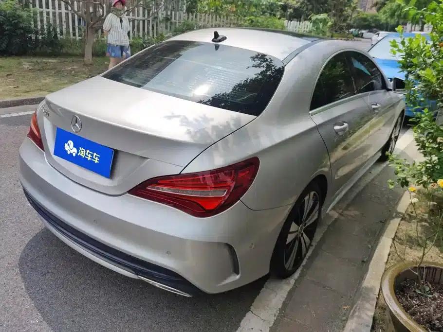 Imported Mercedes-Benz CLA 2018 CLA 200 Fashion Edition — миниатюра 3