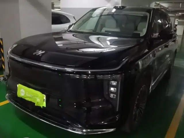 IM Zhiji LS8 2026 Model 52 Max+ Tech Flagship Five-Seat