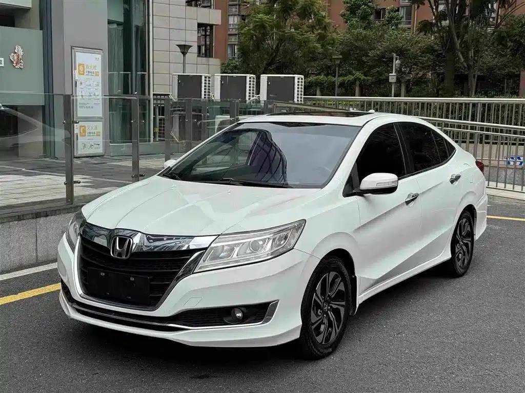 Honda Crider 2016 1.8L CVT Deluxe Edition — миниатюра 1