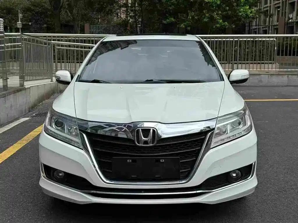 Honda Crider 2016 1.8L CVT Deluxe Edition — миниатюра 3