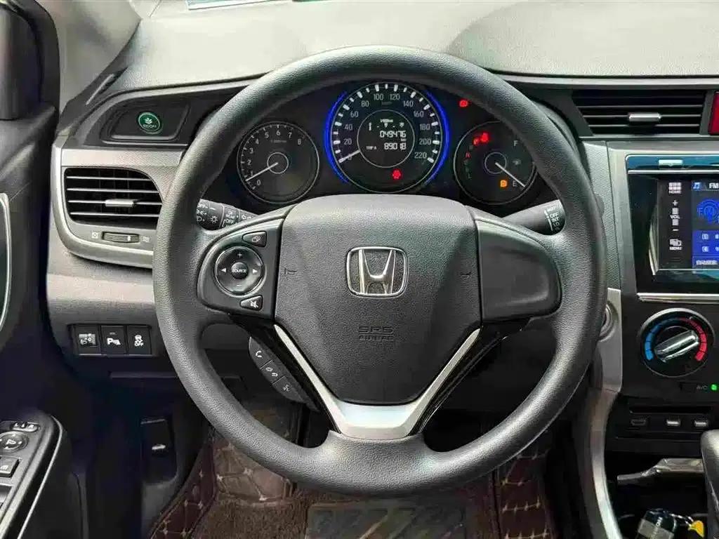 Honda Crider 2016 1.8L CVT Deluxe Edition — миниатюра 6