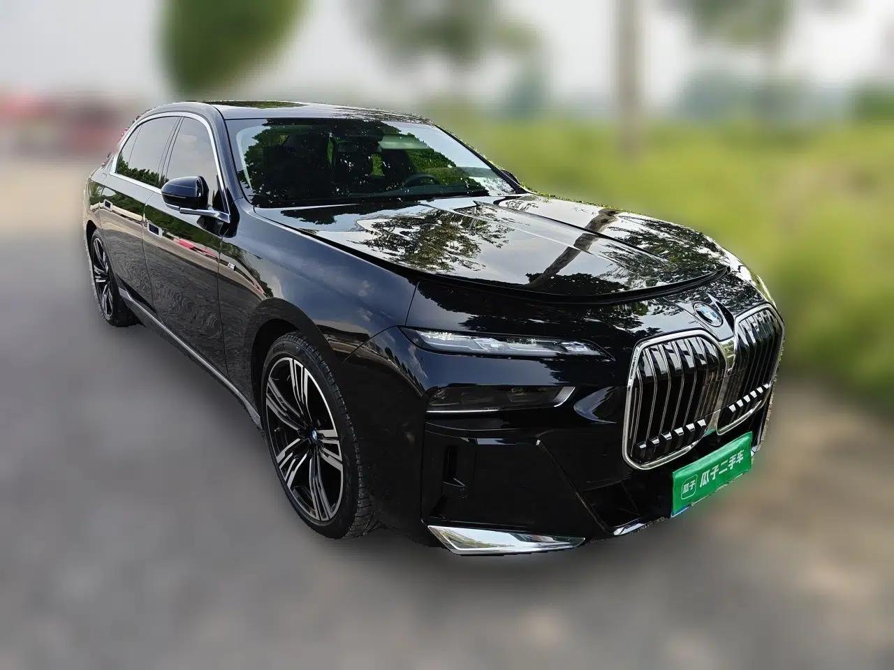 BMW 7 Series 2023 740Li Leading Model M Sport Package — миниатюра 3