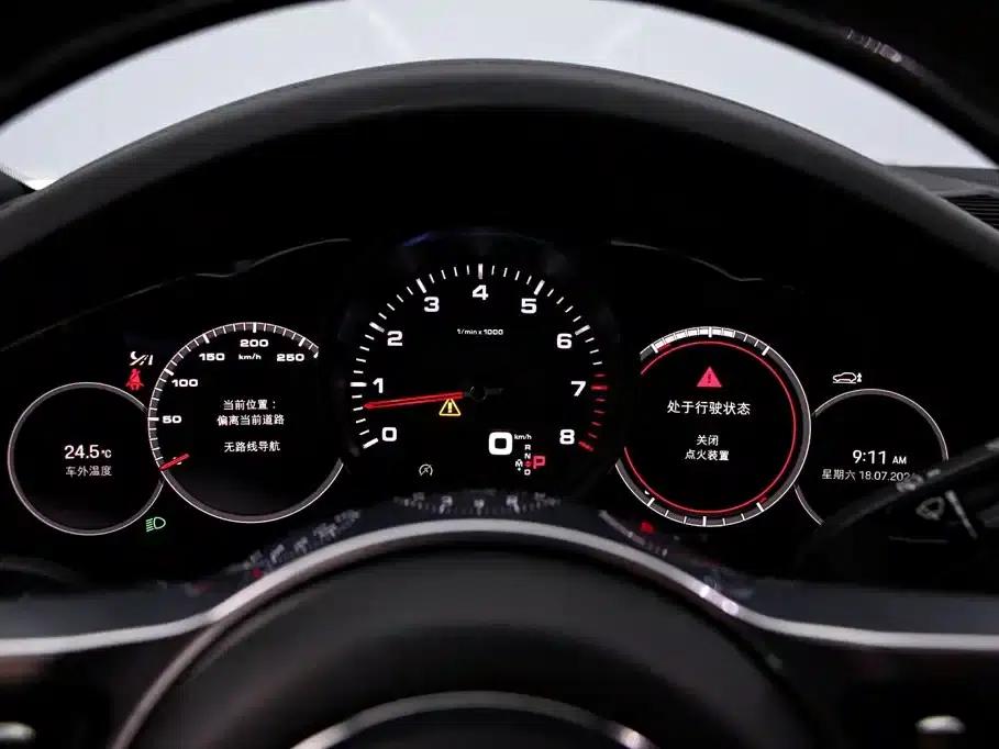 2023 Cayenne 3.0T Platinum Edition — миниатюра 6