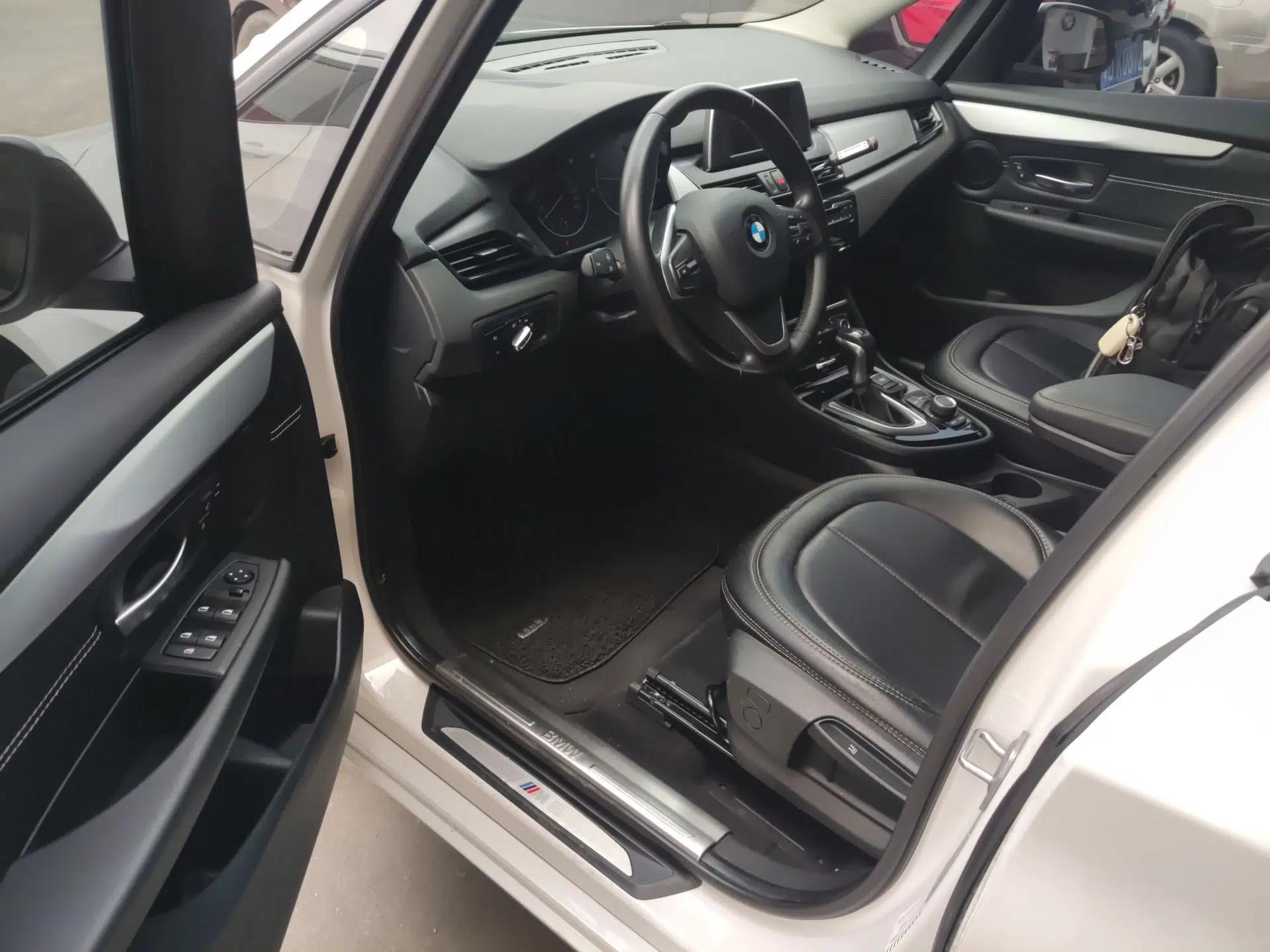 BMW 2 Series Gran Tourer 2015 218i Leading Model — миниатюра 22