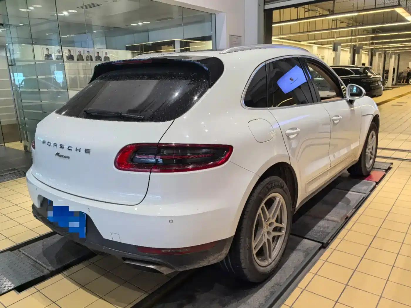 2014 Macan 2.0T — миниатюра 3