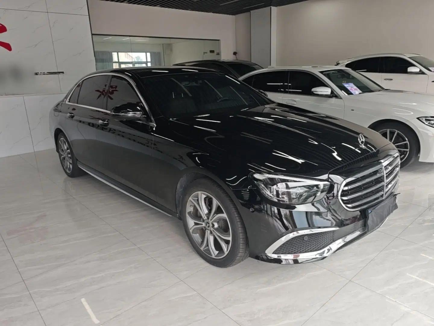 Mercedes-Benz E-Class 2021 E 300 L Sporty and Stylish Model — миниатюра 3