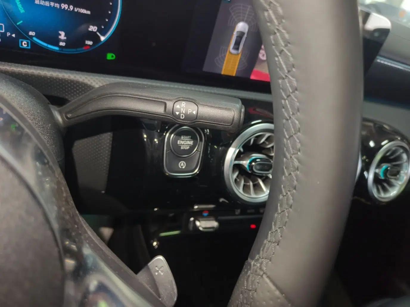 Mercedes-Benz A-Class 2022 Restyled A 200 L Sport Sedan Fashion Version — миниатюра 21