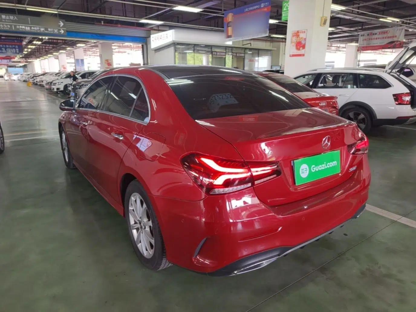 Mercedes-Benz A-Class 2022 Restyled A 200 L Sport Sedan Fashion Version — миниатюра 4