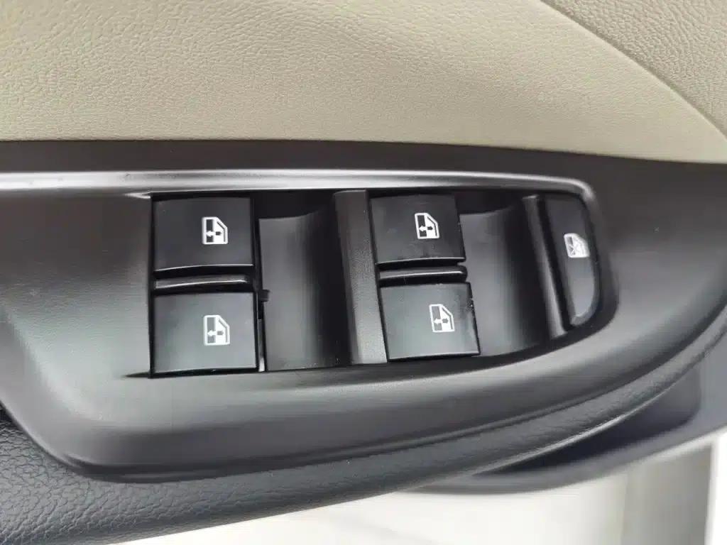 Buick Excelle 2017 15N Automatic Elite — миниатюра 9